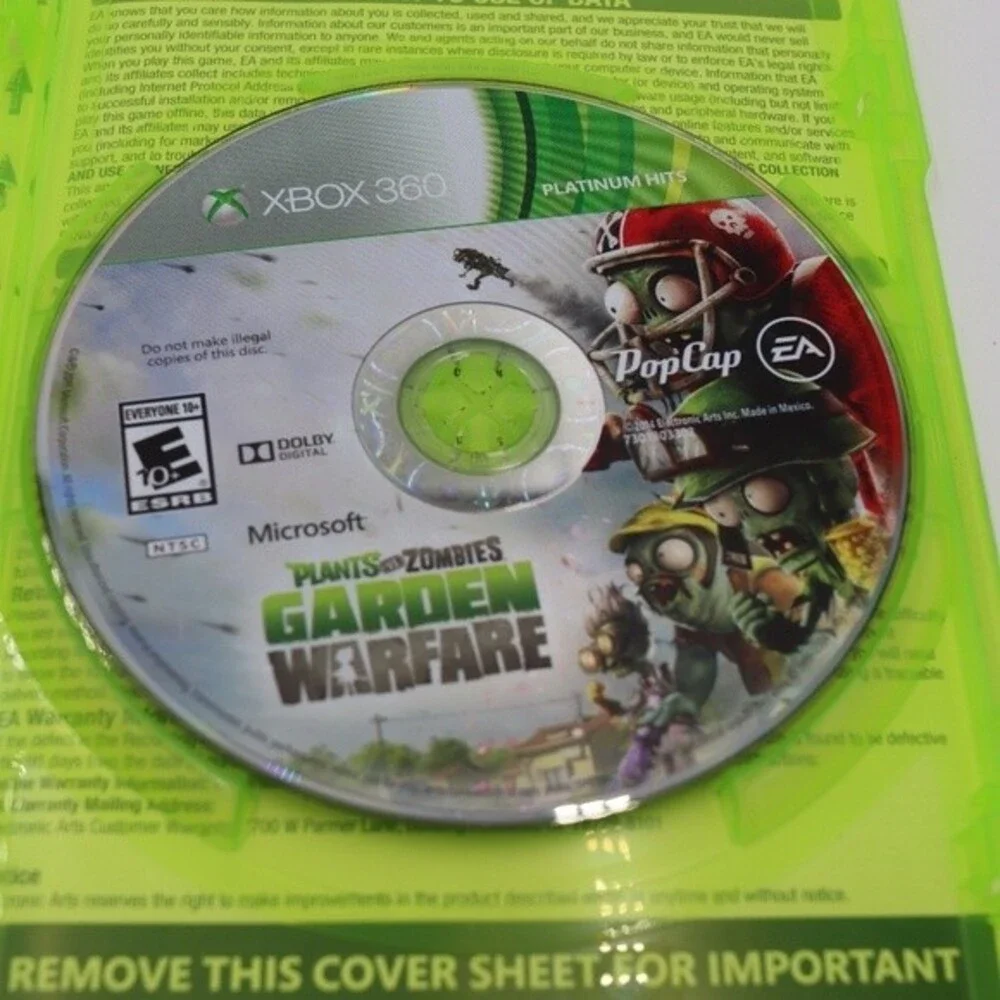 Plants vs Zombies Garden Warfare Xbox 360 Video Game Disc Case Strategy Fun